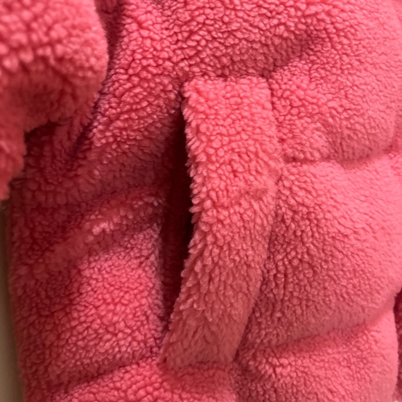 Nike Women’s Therma Fit Sherpa Puffer Loose Fit Jacket - Picture 9 of 16